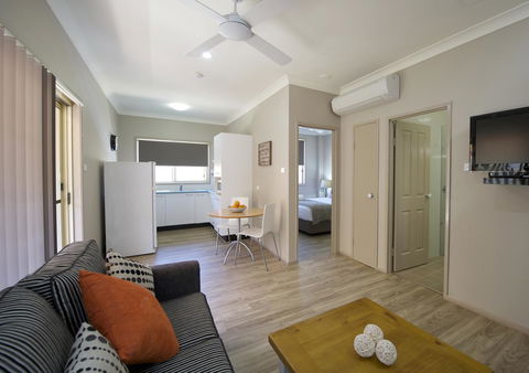 Marty's @ Little Beach - New South Wales Tourism  17