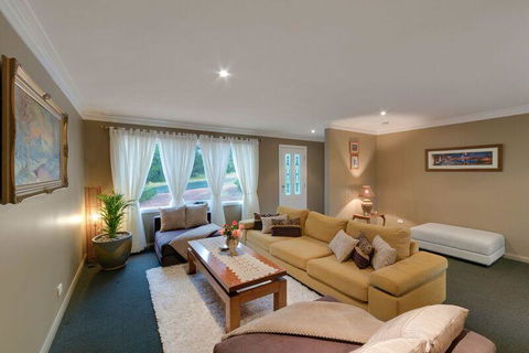 Mountainside B & B - New South Wales Tourism  3