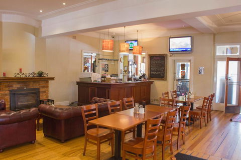 Gardners Inn Hotel - New South Wales Tourism  9