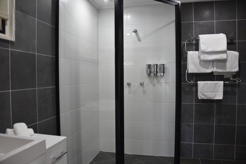 Pure Chalet Thredbo - New South Wales Tourism  4