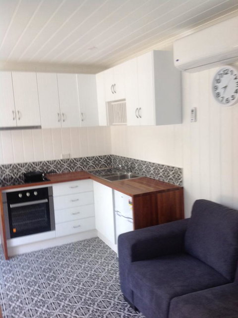 Hideaway Holiday Apartments - New South Wales Tourism  8