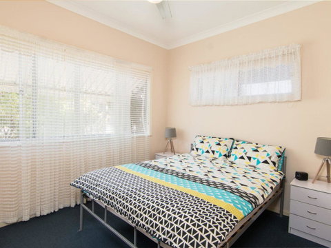 11 Peel Street - New South Wales Tourism  11