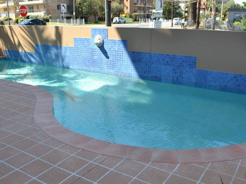 Millennium 102 With Pool In Complex - New South Wales Tourism  2