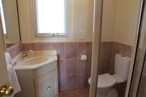 Tumut Apartments - New South Wales Tourism  10