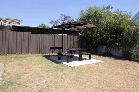 Tumut Apartments - New South Wales Tourism  19
