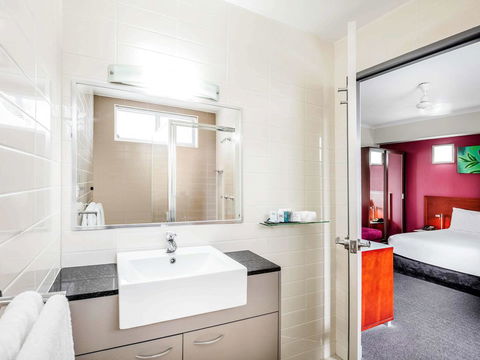 Novotel Darwin Airport - New South Wales Tourism  29