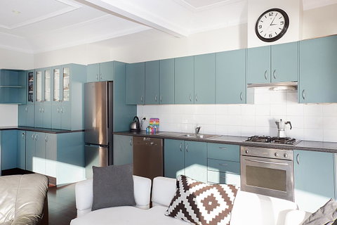 Art Deco Apartment With Breathtaking Water Views - New South Wales Tourism  4