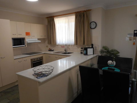 Beaches Serviced Apartments - New South Wales Tourism  26