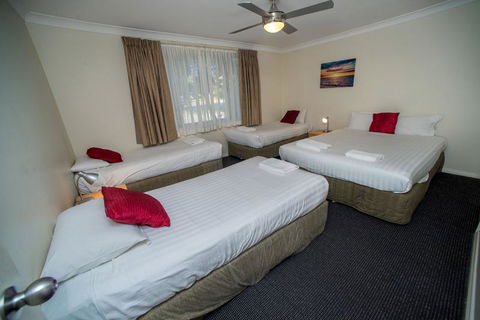 Beaches Serviced Apartments - New South Wales Tourism  0