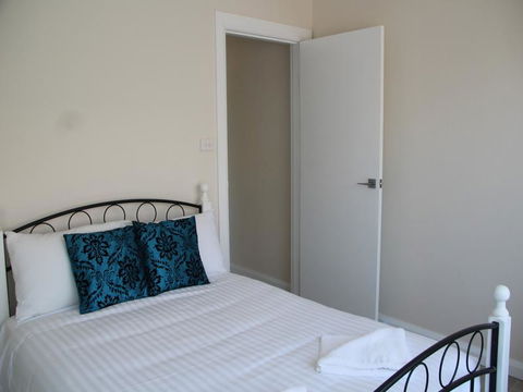 Beaches Serviced Apartments - New South Wales Tourism  3