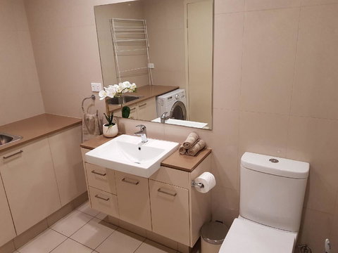 Darwin-Ocean Views, Tropical Getaway, Pool & Aircon - New South Wales Tourism  14