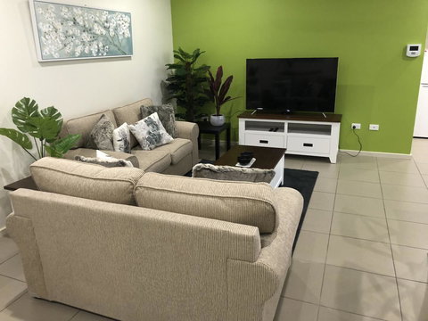 Darwin-Ocean Views, Tropical Getaway, Pool & Aircon - New South Wales Tourism  4