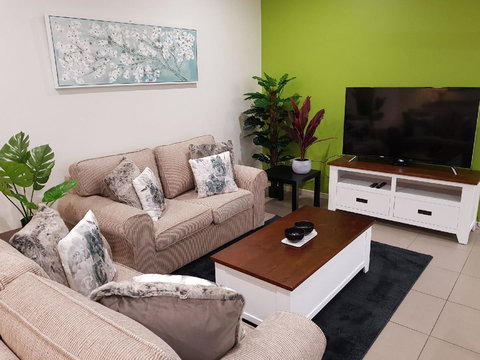 Darwin-Ocean Views, Tropical Getaway, Pool & Aircon - New South Wales Tourism  3