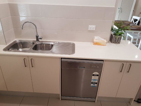 Darwin-Ocean Views, Tropical Getaway, Pool & Aircon - New South Wales Tourism  12