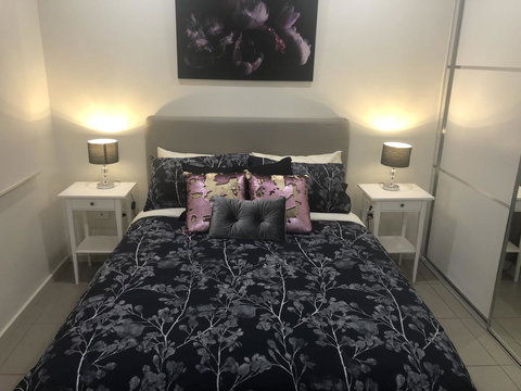 Darwin-Ocean Views, Tropical Getaway, Pool & Aircon - New South Wales Tourism  1