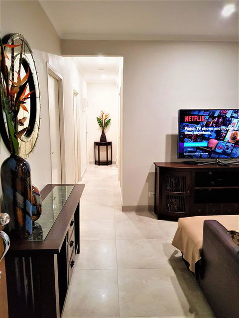 Darwin Beach Escape Holiday Home - New South Wales Tourism  5
