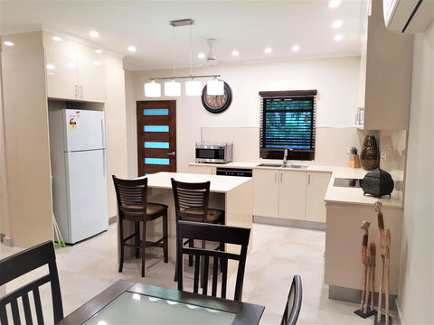 Darwin Beach Escape Holiday Home - New South Wales Tourism  8