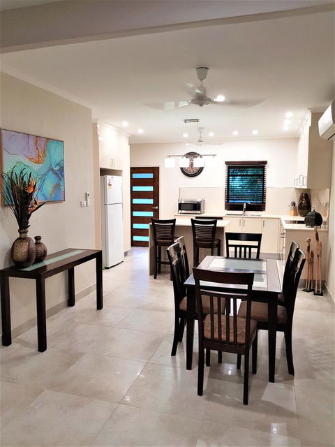 Darwin Beach Escape Holiday Home - New South Wales Tourism  4