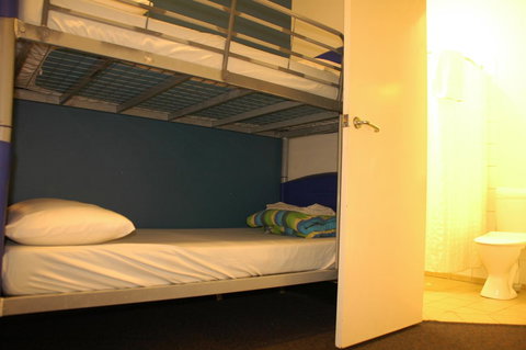 Melaleuca On Mitchell - Darwin YHA - New South Wales Tourism  38