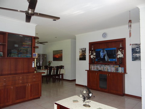 DARWIN'S SHADY ACRES RETREAT - New South Wales Tourism  19