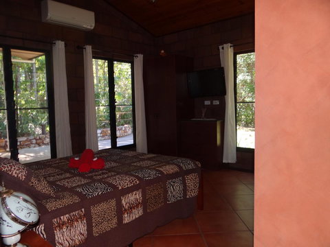 DARWIN'S SHADY ACRES RETREAT - New South Wales Tourism  38