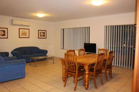 Golden Sands Motor Inn - New South Wales Tourism  13