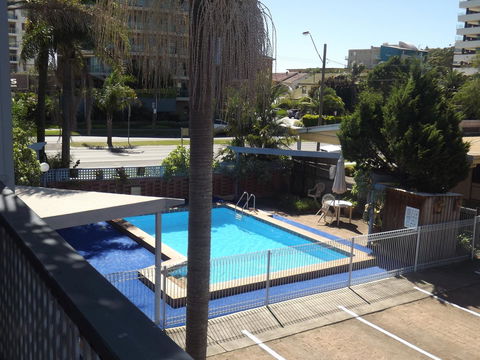 Golden Sands Motor Inn - New South Wales Tourism  9