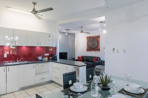 CitySide Apartment - 2 Bedroom With Private Courtyard - New South Wales Tourism  0