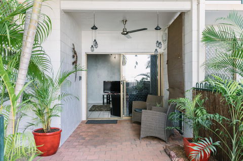 CitySide Apartment - 2 Bedroom With Private Courtyard - New South Wales Tourism  7