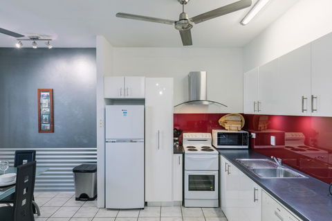CitySide Apartment - 2 Bedroom With Private Courtyard - New South Wales Tourism  3