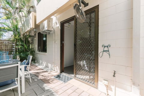 CitySide Apartment - 2 Bedroom With Private Courtyard - New South Wales Tourism  10