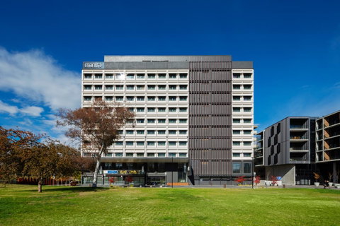 Mantra MacArthur Hotel - New South Wales Tourism  11