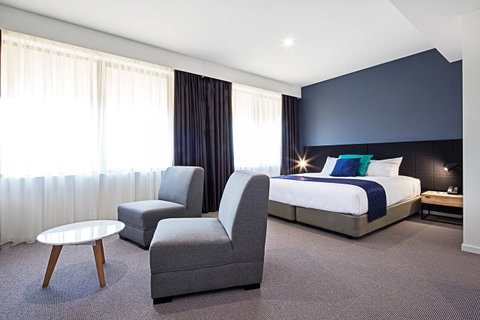 Mantra MacArthur Hotel - New South Wales Tourism  15