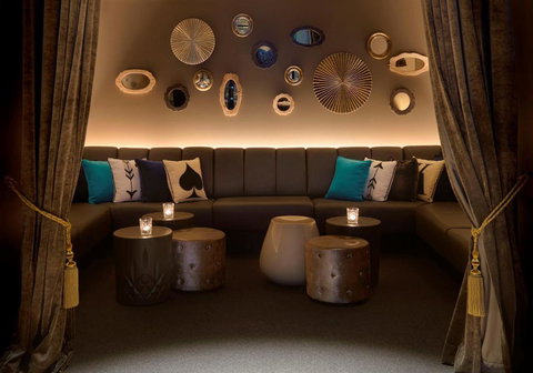 QT Canberra - New South Wales Tourism  13