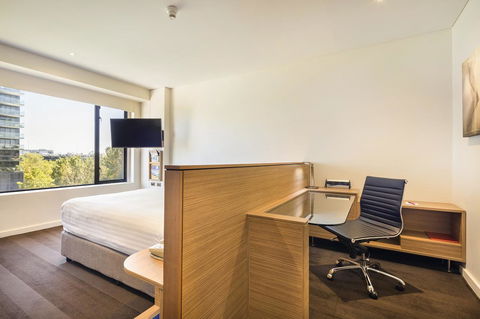 Crowne Plaza Canberra, An IHG Hotel - New South Wales Tourism  34