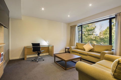 Crowne Plaza Canberra, An IHG Hotel - New South Wales Tourism  37
