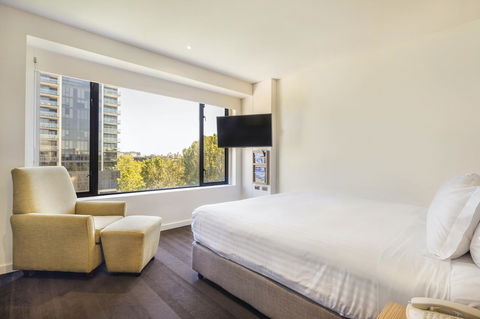 Crowne Plaza Canberra, An IHG Hotel - New South Wales Tourism  21