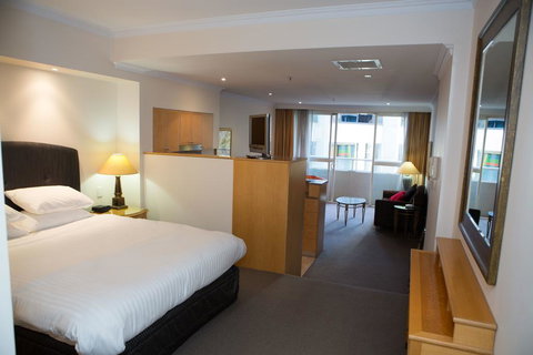 Bond 215 - New South Wales Tourism  0