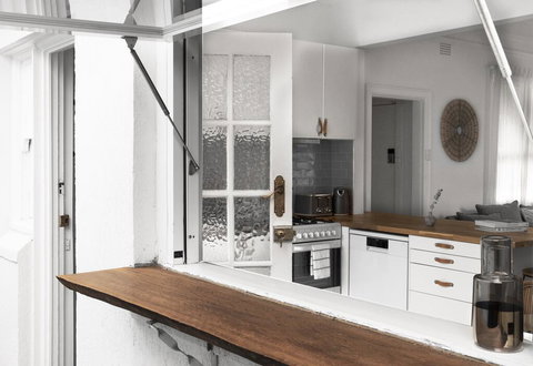 Bondi Surf Cottage - New South Wales Tourism  1