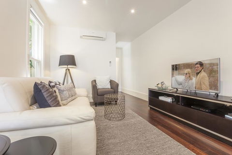 Boutique Stays - South Yarra Lane - New South Wales Tourism  1