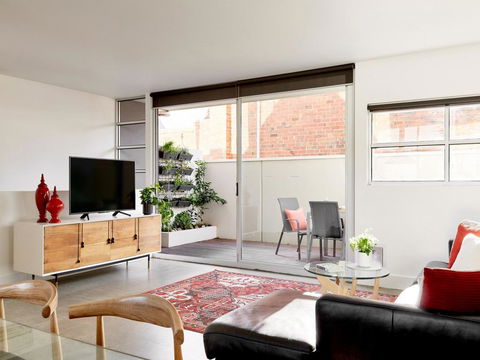 Boutique Stays - The Cassin - New South Wales Tourism  0