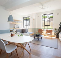 Boutique Sunlit Studio with Designer Furnishings - New South Wales Tourism 