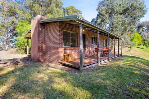 Braeside Cabin Three - Parsonsia - New South Wales Tourism  0