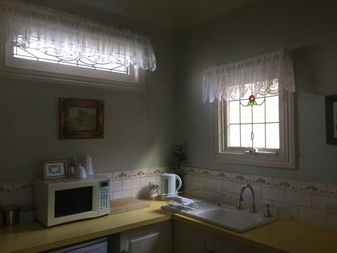 Braeside Garden Cottages - New South Wales Tourism  3
