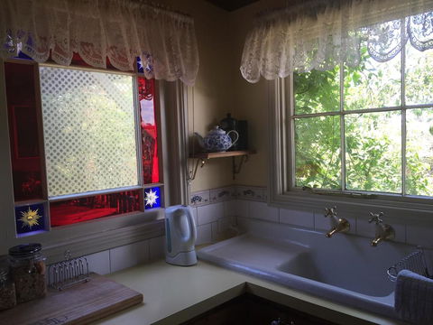 Braeside Garden Cottages - New South Wales Tourism  1