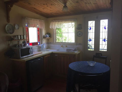 Braeside Garden Cottages - New South Wales Tourism  2