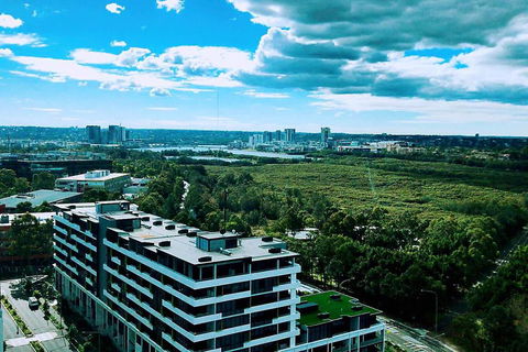 Brand New 2 Bed Apartment With Absolute Park View - New South Wales Tourism  1