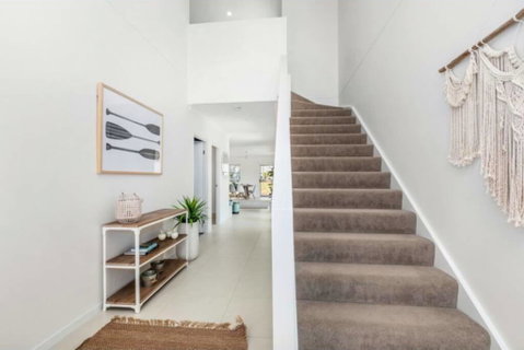 Brand New PRIZE HOME 50m Path To Beach - New South Wales Tourism  2