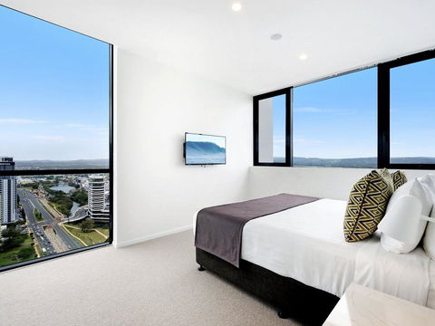 BRAND NEW Qube Broabeach Luxury 2 Bedroom - New South Wales Tourism  2