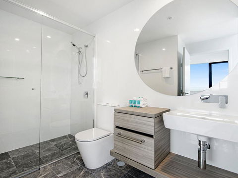 BRAND NEW Qube Broabeach Luxury 2 Bedroom - New South Wales Tourism  3